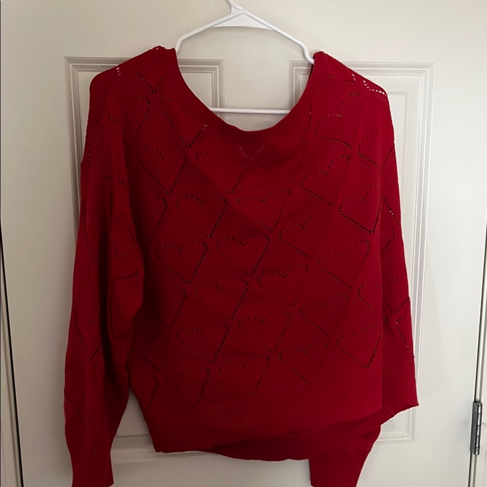 HOLLISTER OFF THE SHOULDER HEART SWEATER (WORN ONCE)